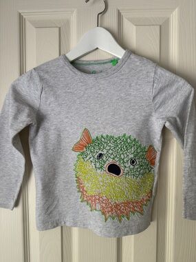 Mini Boden Light Gray Long-Sleeve Tee with Colorful Pufferfish Graphic